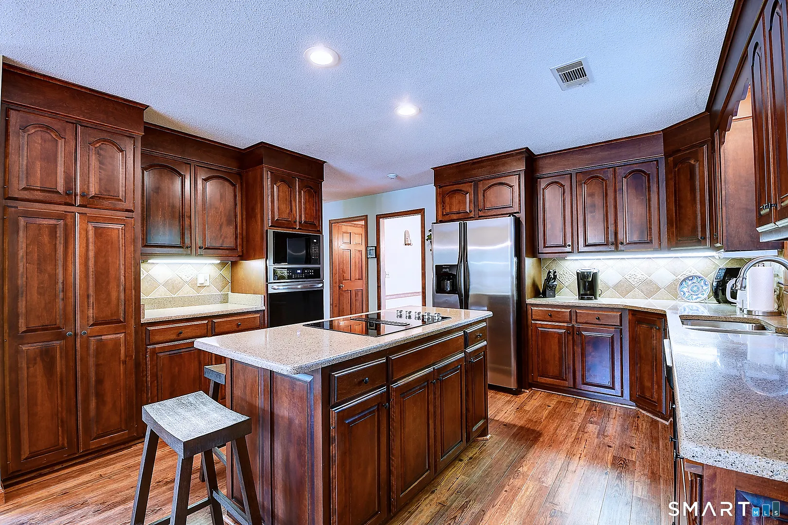 6 Smithbrook Terrace Photo 5