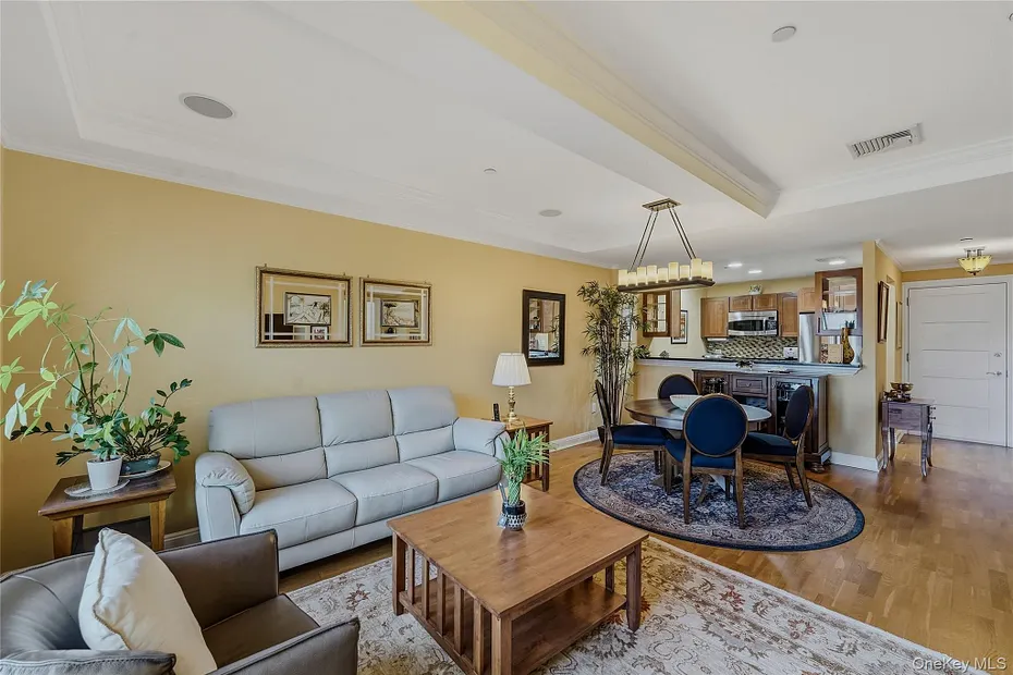 225 Stanley Avenue  #107 Photo 25