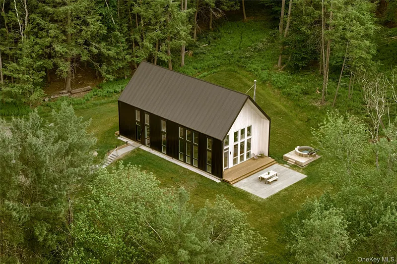 596 Perry Road Photo 34