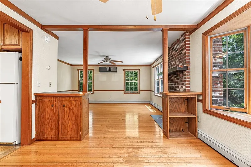 590 Shannock Road Photo 14