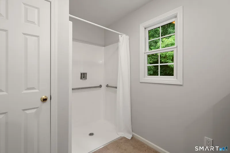 4 Reggie Way  #B Photo 25