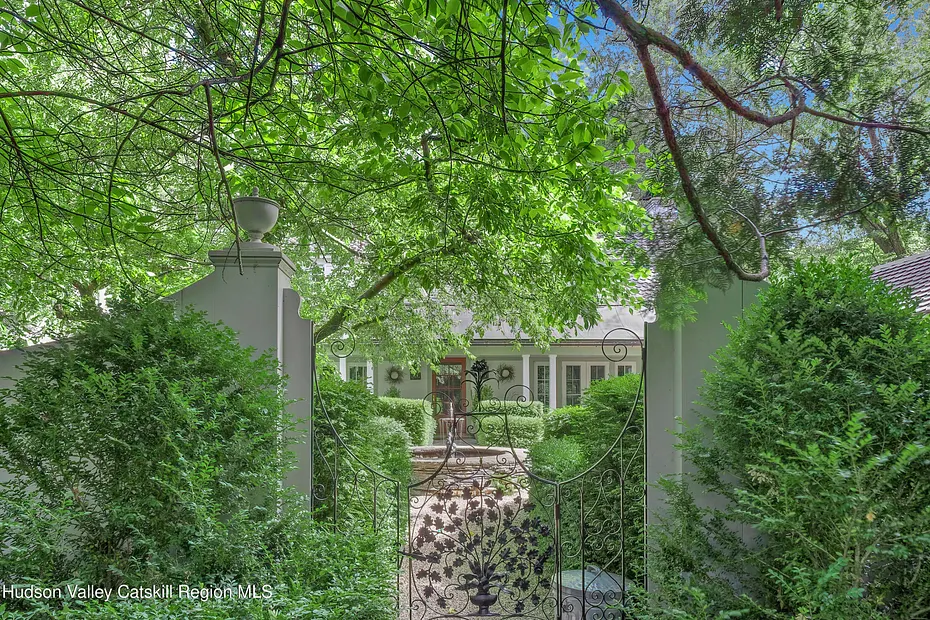 47 White Bridge Road Photo 25