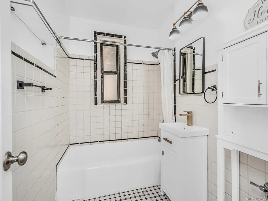 3015 Riverdale Avenue  #2k Photo 15