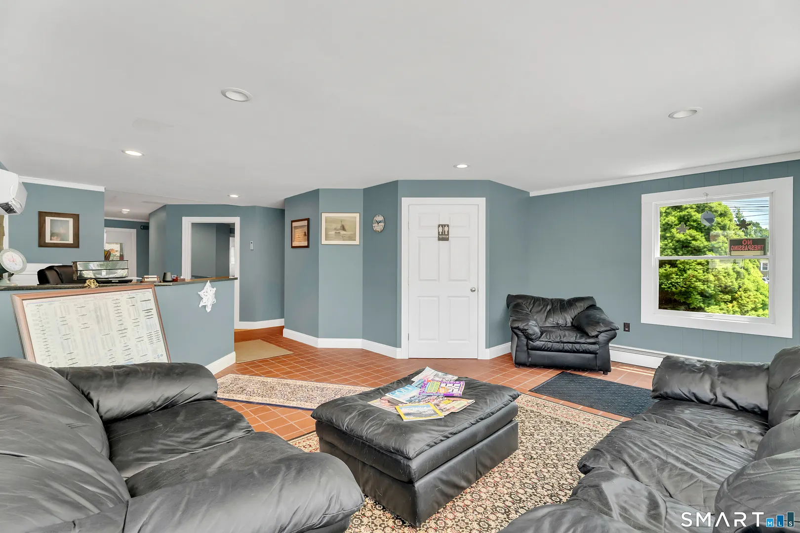 296 Mitchell Street Photo 6
