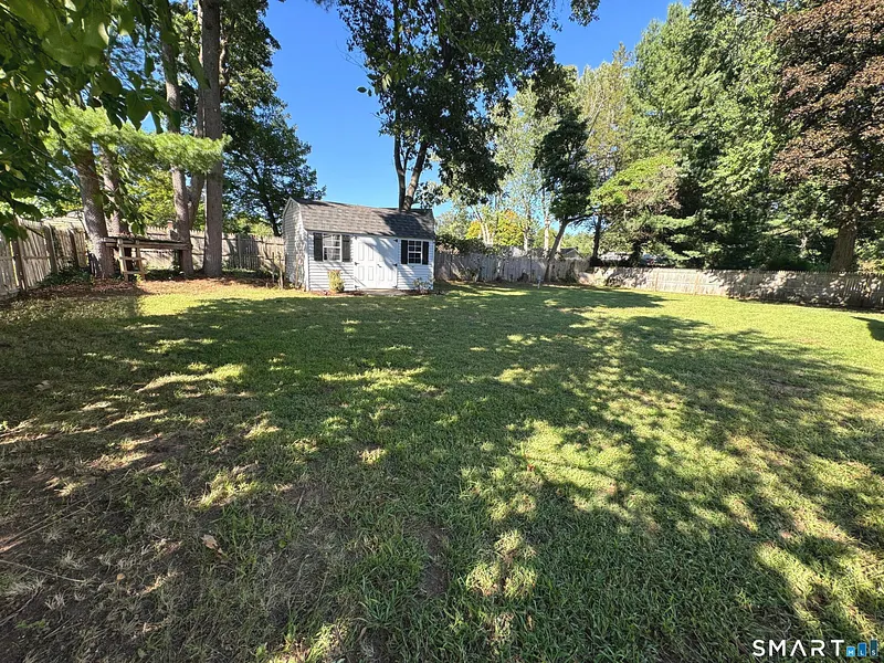 77 Curtis Road Photo 25