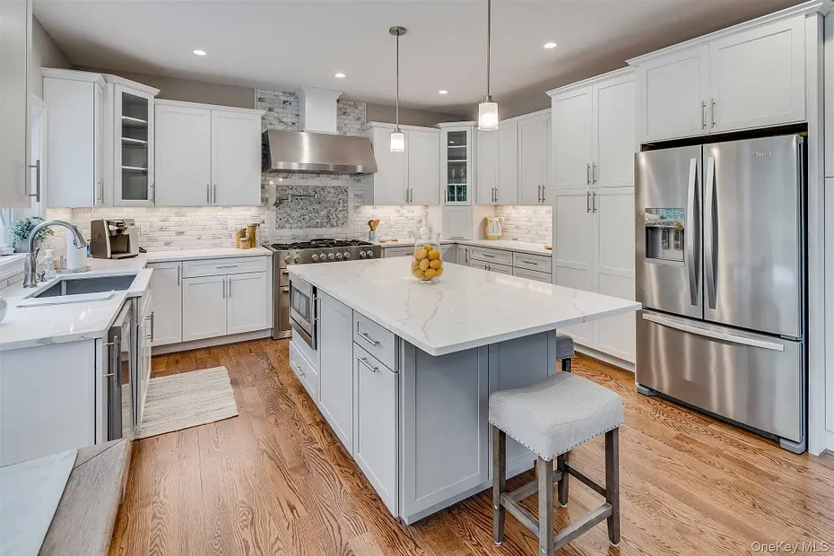 1 Deerwood Drive Photo 9
