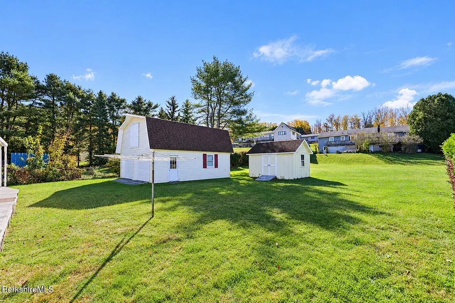 64 Devonshire Dr Photo 57