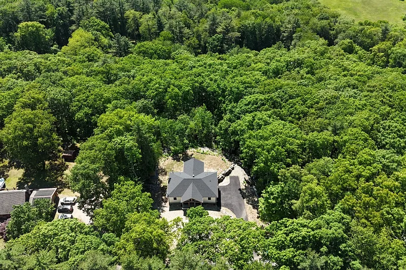 115 Webster Road Photo 13