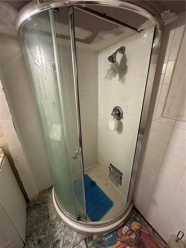 1494 E 58th Street Photo 20