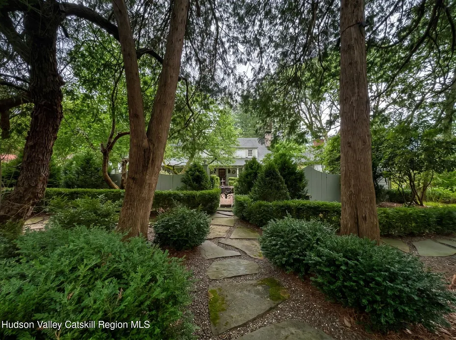 47 White Bridge Road Photo 26