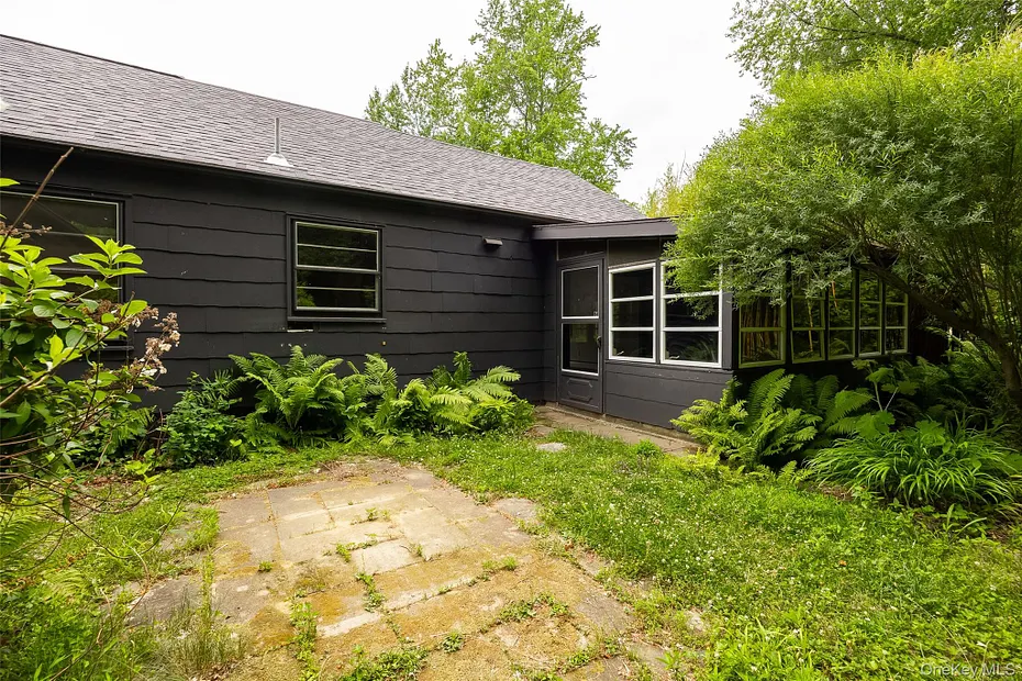 166 Vassar Road Photo 24