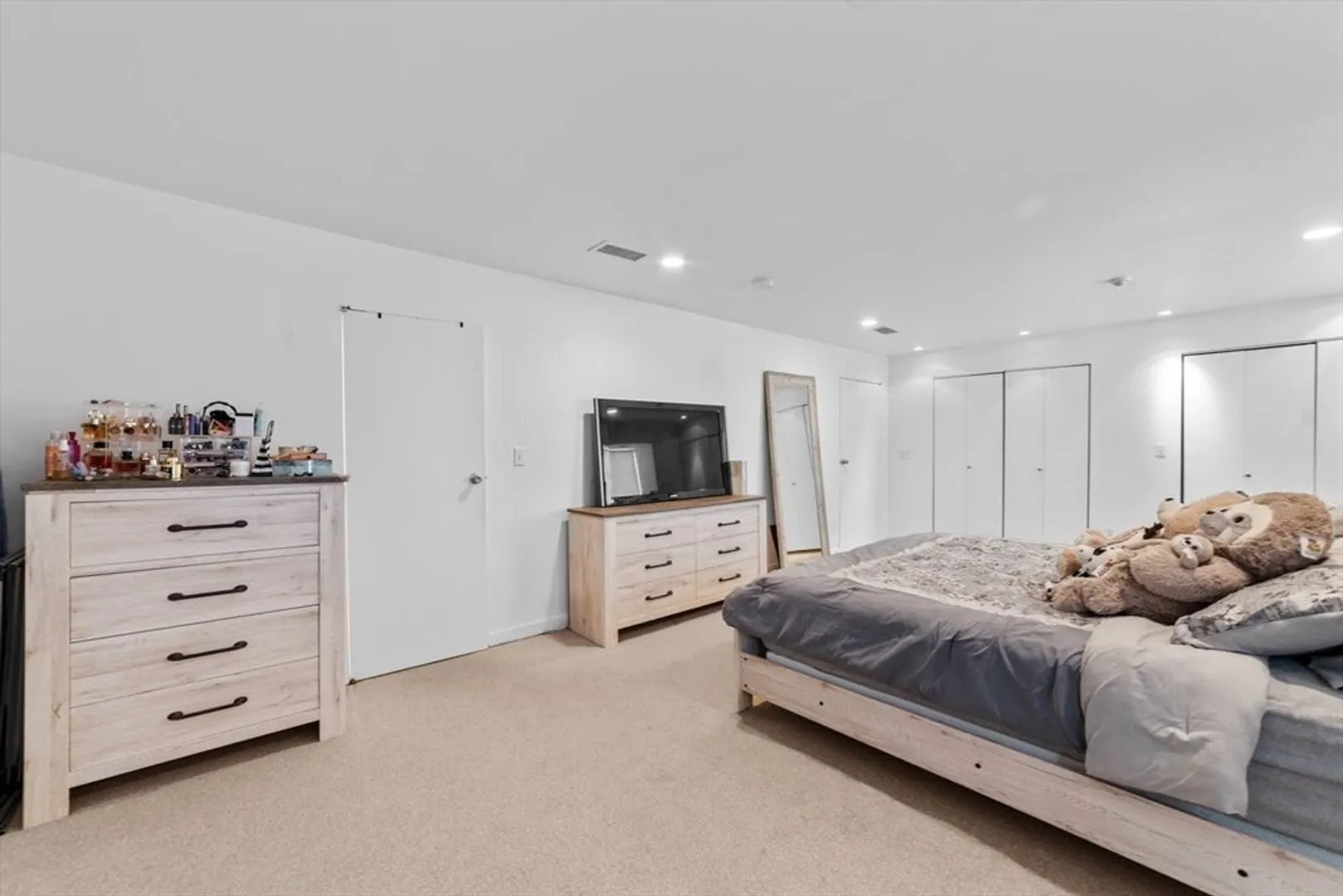 211 West Street  #10A Photo 17