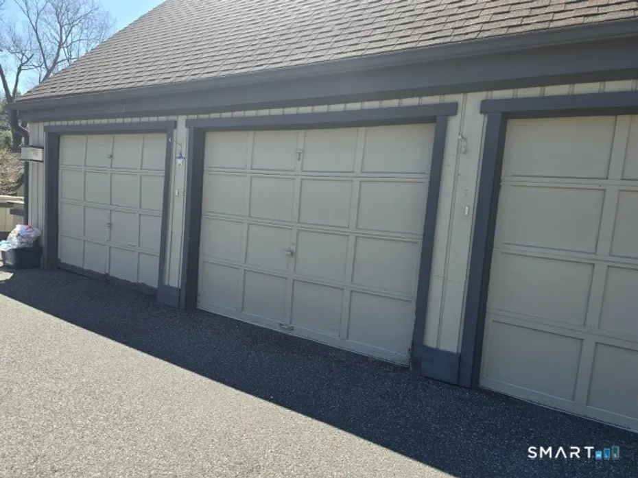 930 Heritage Village  #B Photo 24