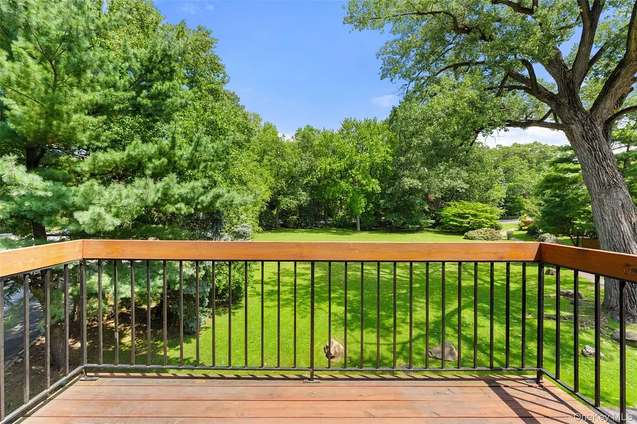 18 Bronxville Glen Drive  #3-12 Photo 14