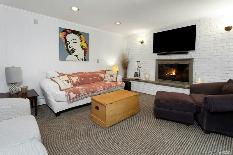 8 Woodland Road Photo 20
