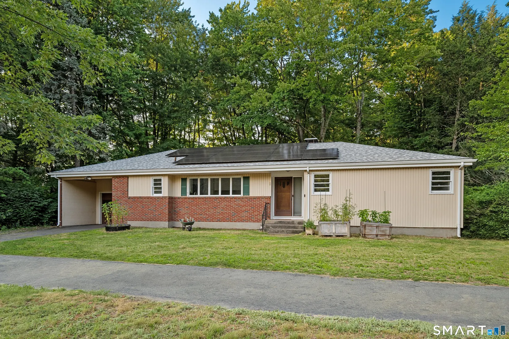 24 East Wintonbury Avenue Photo 1