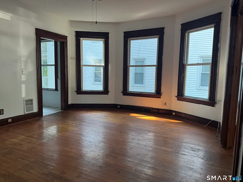251 Olivia Street  #1st floor Photo 3