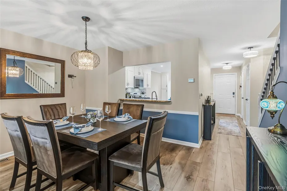 1404 Scarborough Drive Photo 6