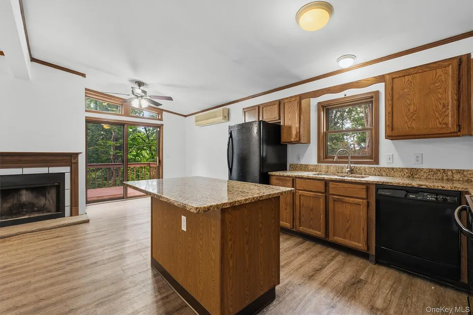 35 Moccasin View Road Photo 17