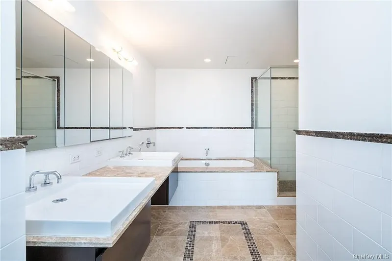 175 Huguenot Street  #2602 Photo 15