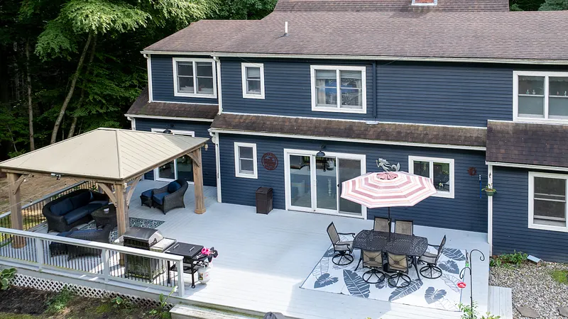 98 Dean Road Photo 32