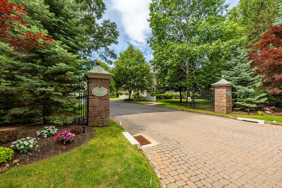 14 Billingsgate Drive #14 Photo 35