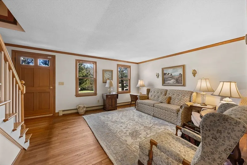 42 Marshview Circle Photo 4