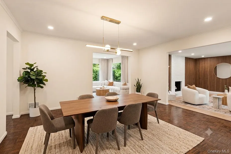 9 Parkfield Road Photo 8