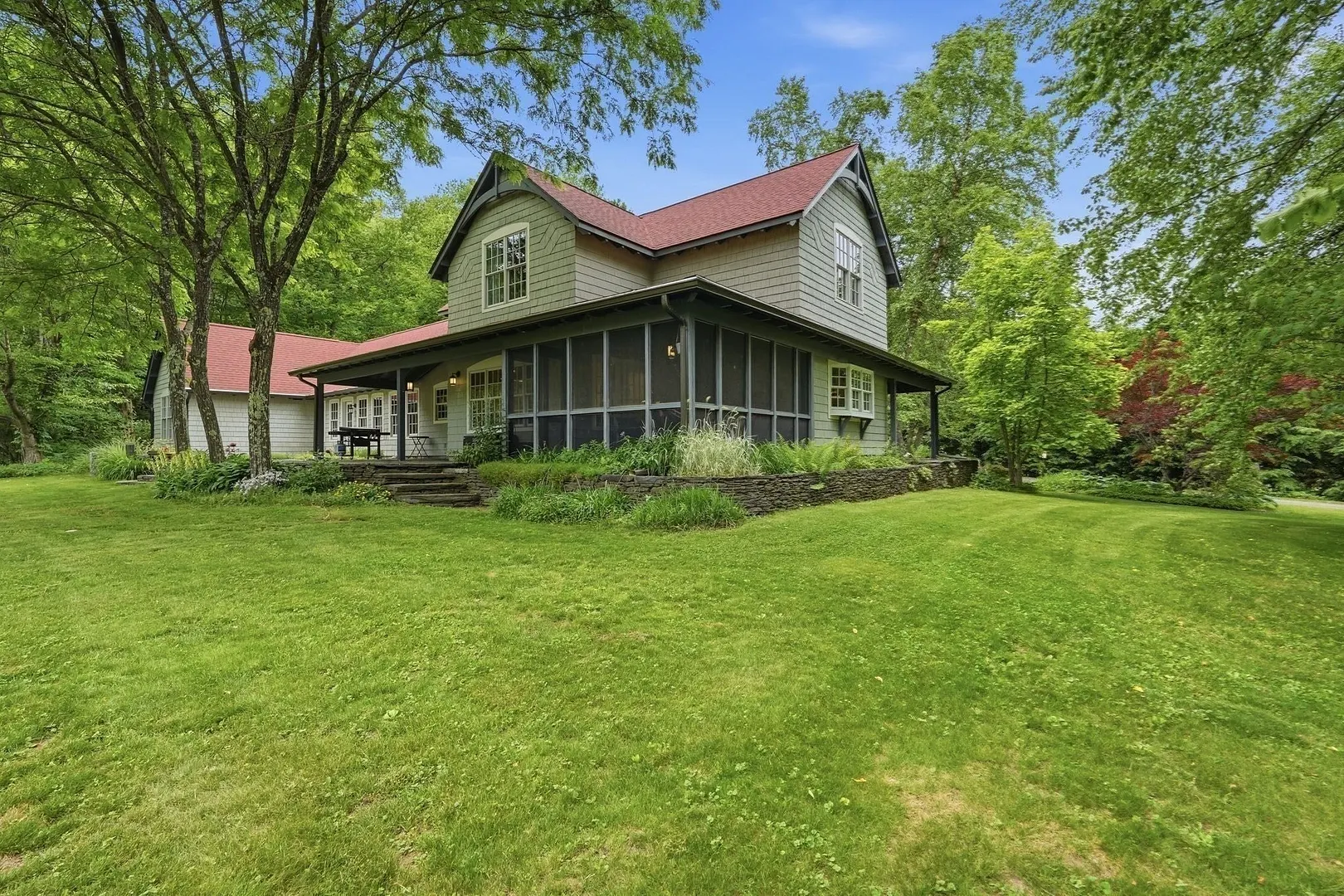18 Eveningstar Dr Photo 36