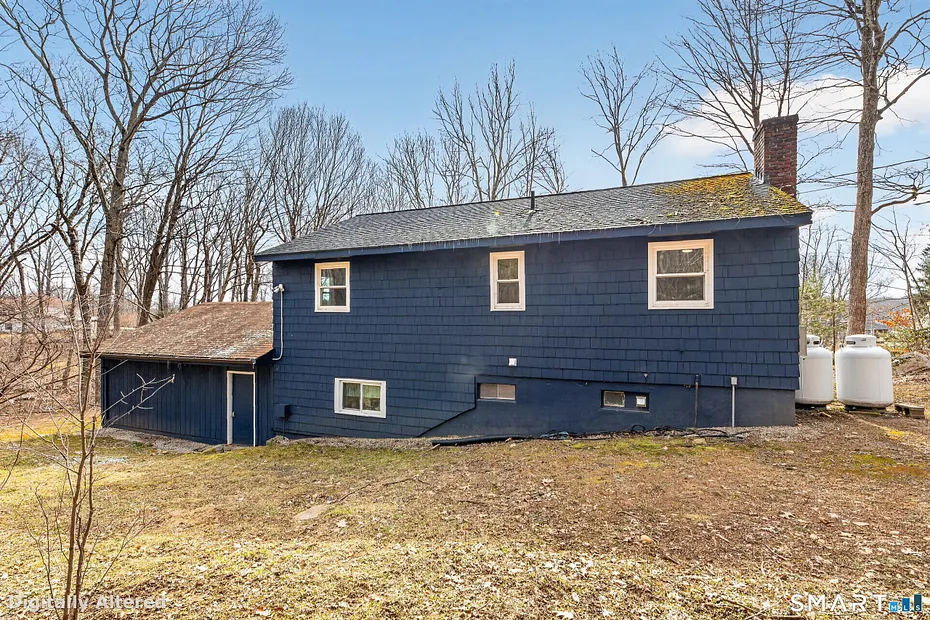 76 Lakeview Drive Photo 3
