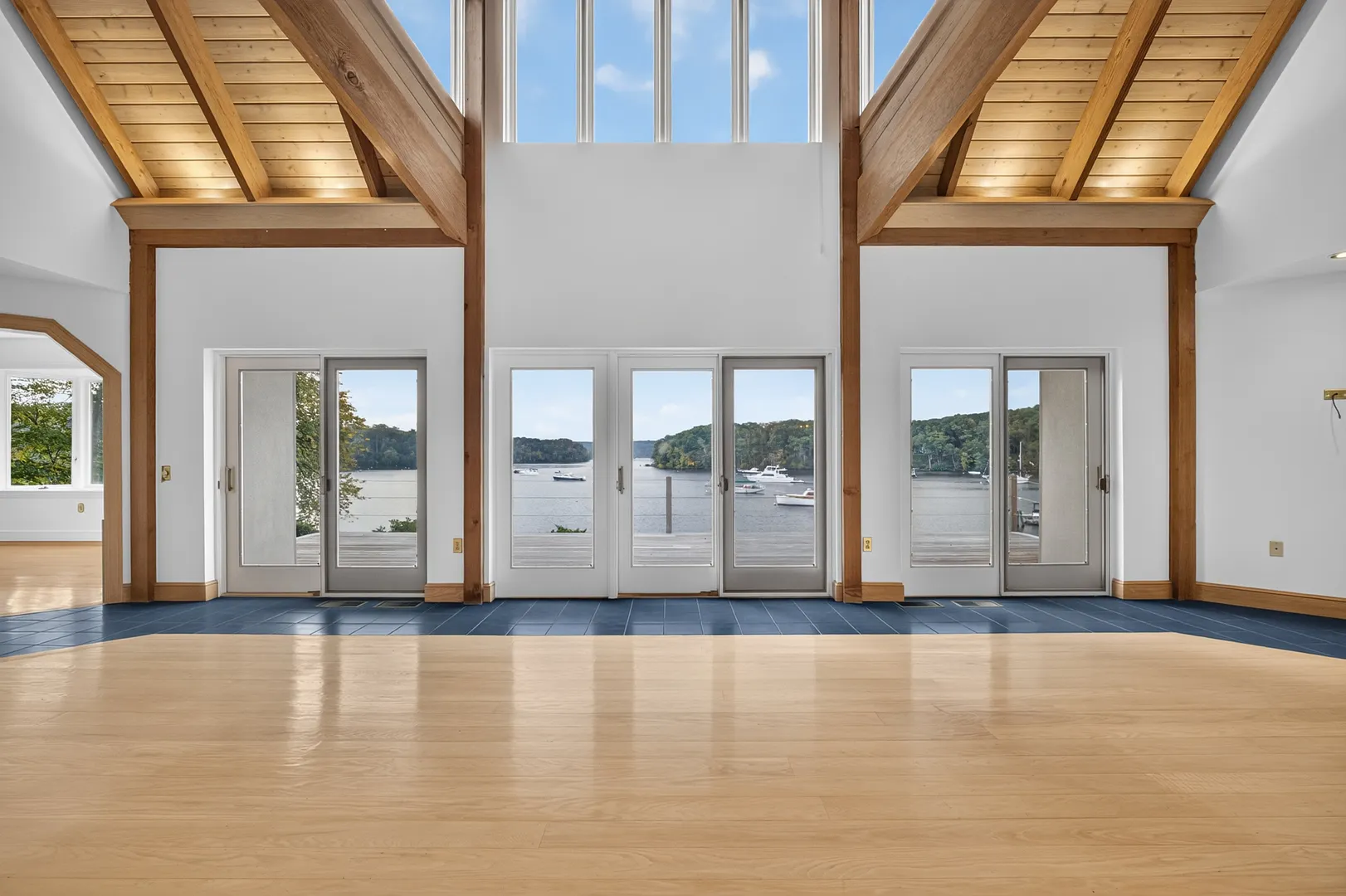 87 Cove Road Photo 11