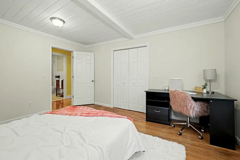 1226 Litchfield Road Photo 9