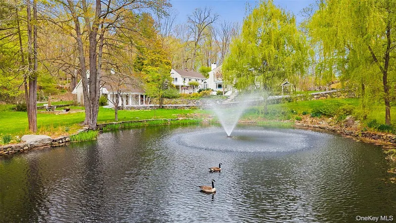 95 Croton Lake Road Photo 3