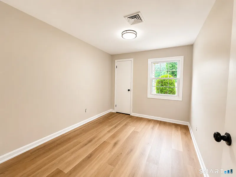 38 Fairfield Drive Photo 14