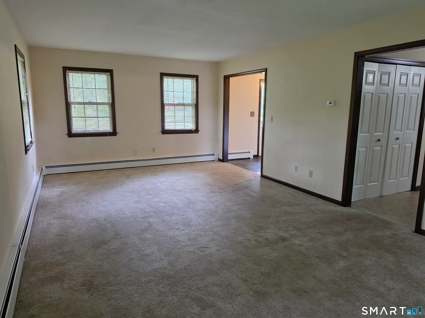 8 Squire Lane Photo 34