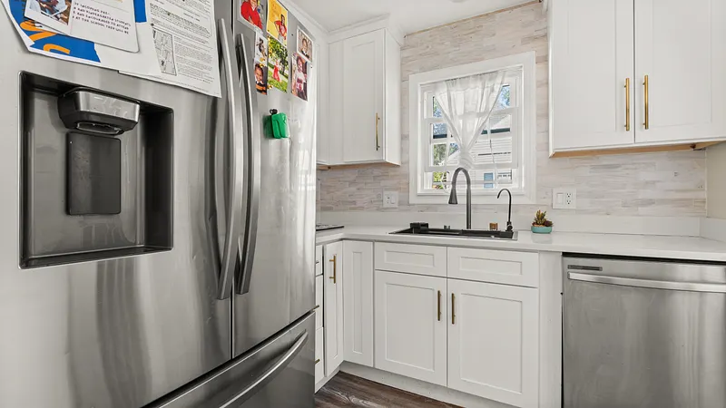 45 Kensington Ave Photo 3