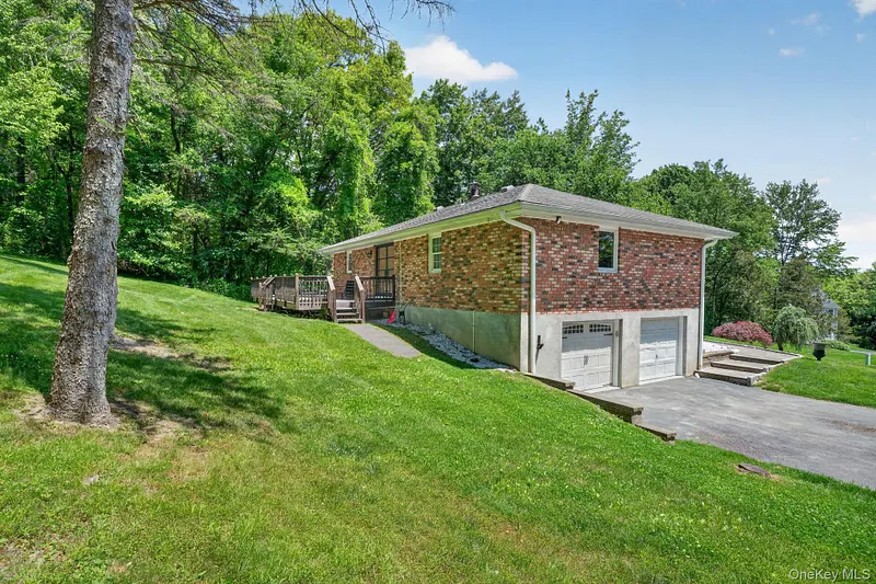 21 Crest Court Photo 44