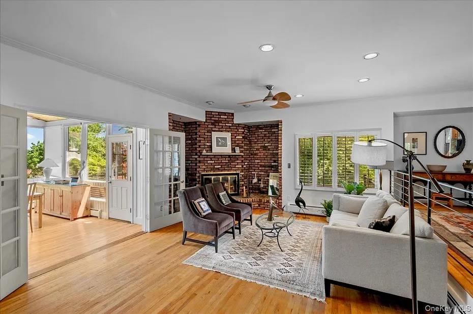 9 Salisbury Place Photo 16