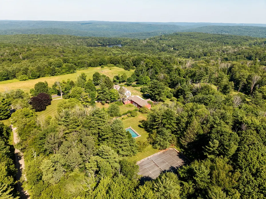 295 Smith Hill Road Photo 39