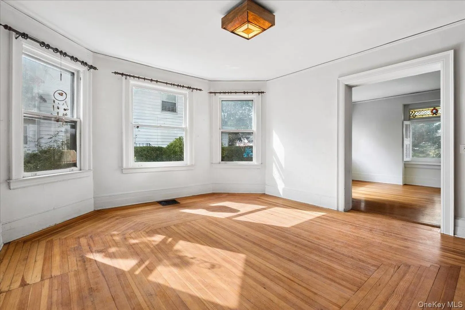 63 Prospect Street Photo 10