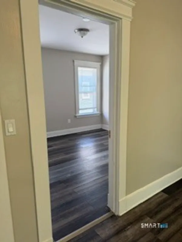 119 Hobart Street  #2nd floor Photo 13