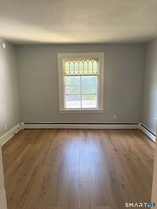 323 Saybrook Road Photo 9