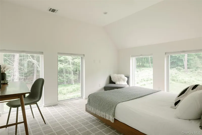 596 Perry Road Photo 27
