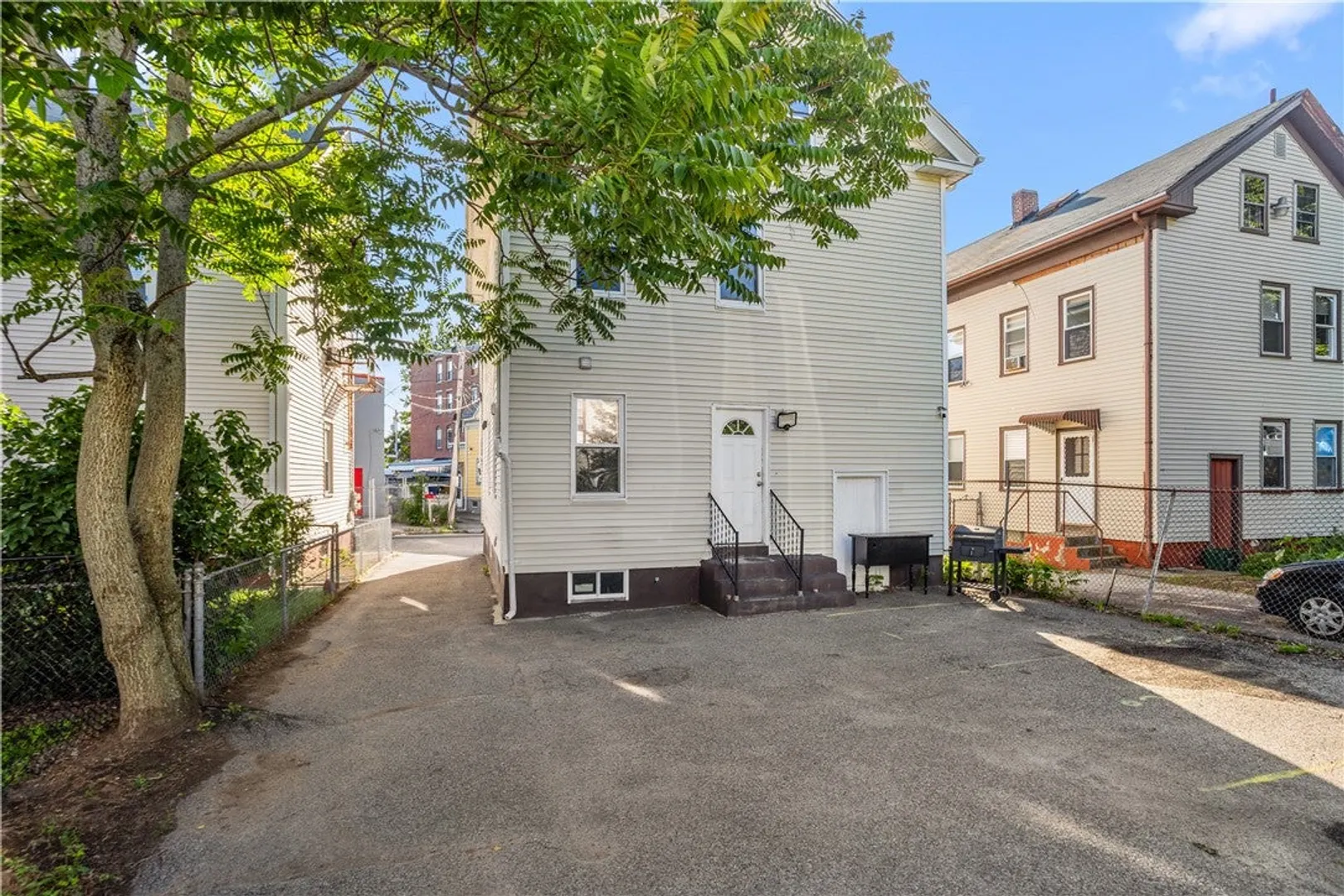 12 Quince Street Photo 2