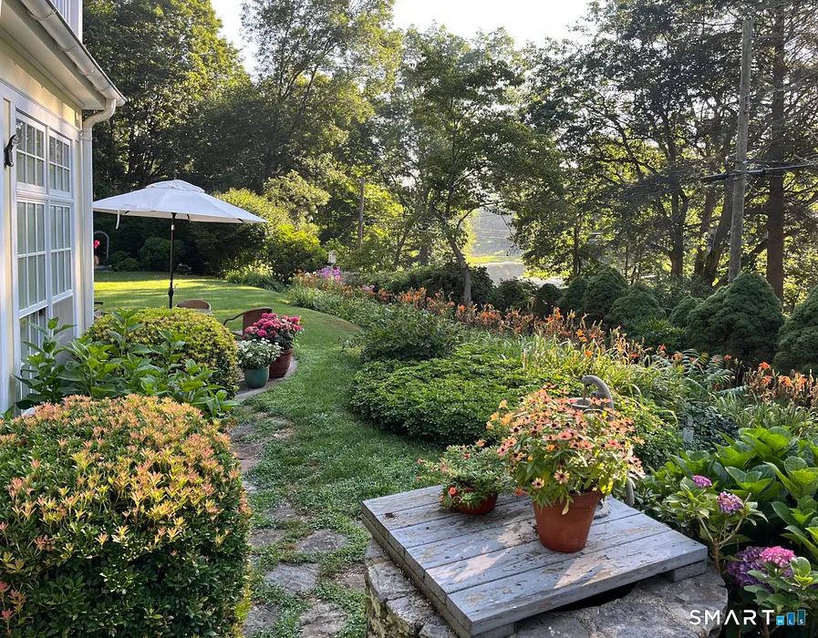 1 Honey Hill Lane Photo 3