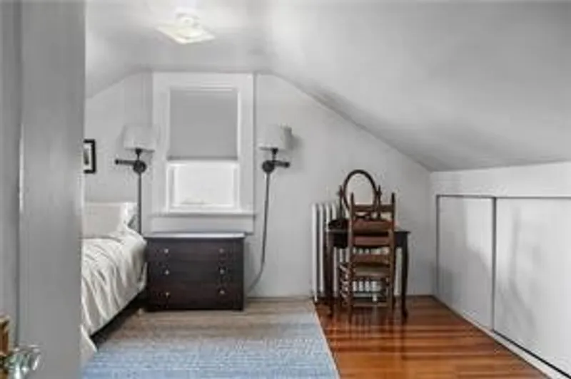 14 Dearborn Street Photo 18