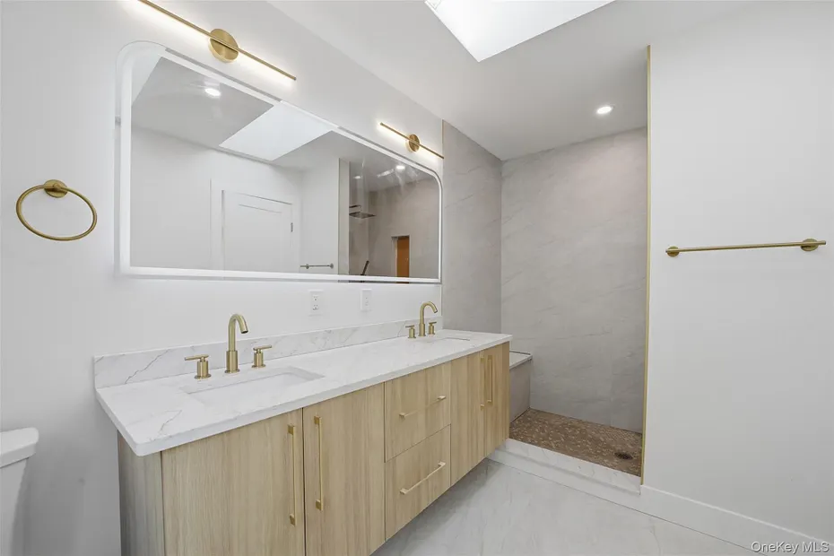 42 Euclid Avenue Photo 15