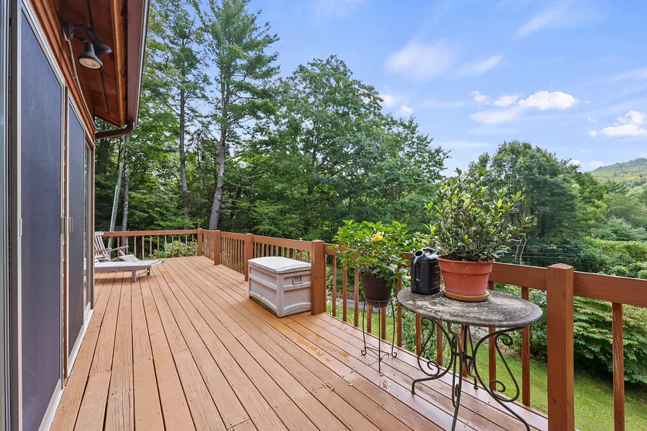 91 William Holmes Rd Photo 4