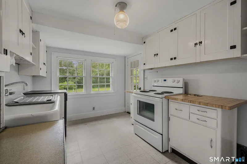 155 Hamburg Road Photo 15