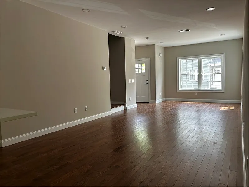 25 Kensington Way #25 Photo 4